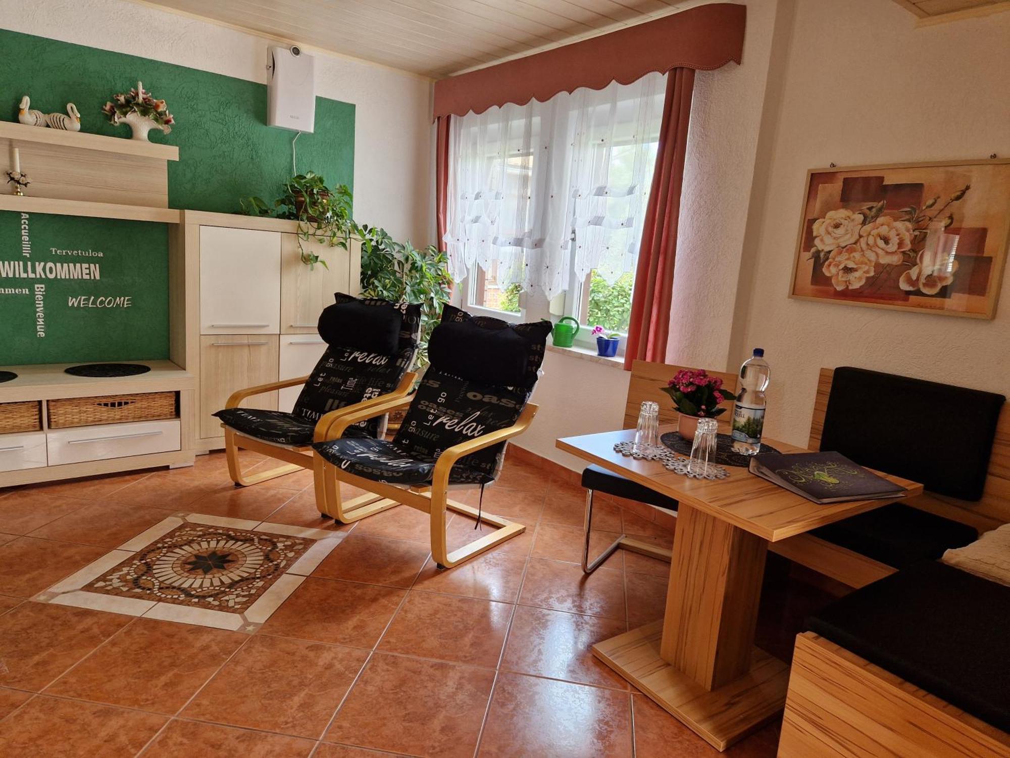 Ferienwohnung Am Oepitzer Berg Possneck Luaran gambar